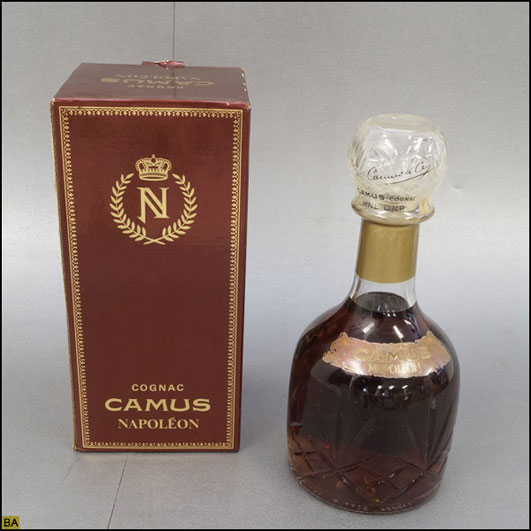古酒◇カミュ ナポレオン 700ml CAMUS NAPOLEON COGNAC コニャック 箱